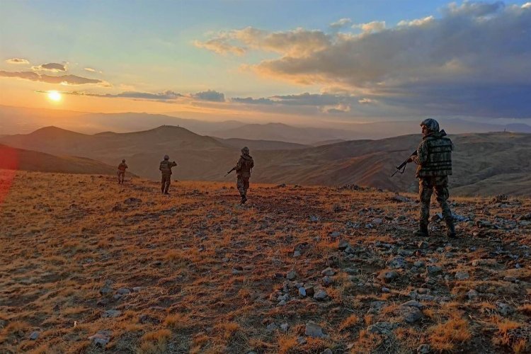 Hudutta 4’ü terörist 5 kişi yakalandı