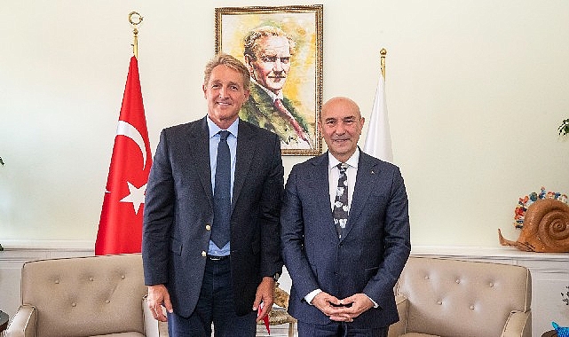 Başkan Soyer ABD Büyükelçisi Jeffry Flake'i ağırladı