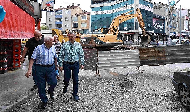 Yoğun yağışları sahada karşılayan Başkan Büyükakın, “Teyakkuz halindeyiz”